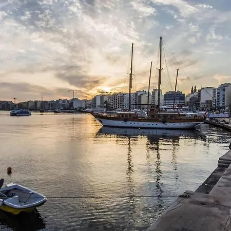 Cozy 1br In With Wifi, Ac And Comfy Bed By 360 Estates * Gzira