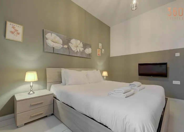 アパート Cozy 1br In With Wifi, Ac And Comfy Bed By 360 Estates グジラ